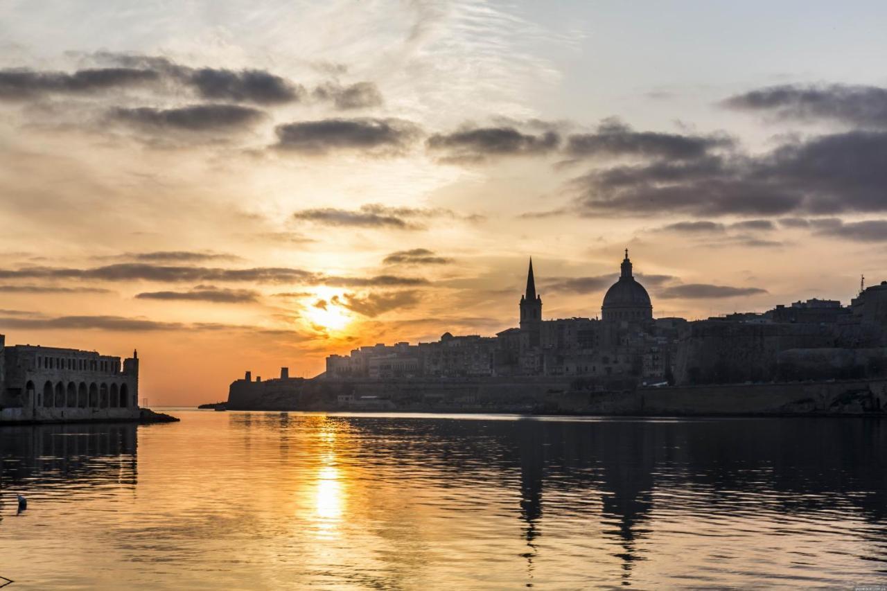 Luxury Apartment, Prime Location In St Julians Saint Julian's エクステリア 写真